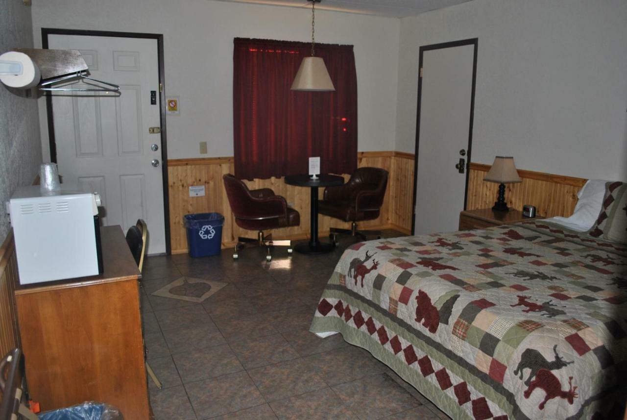Aspen Inn Fort Klamath Exteriér fotografie