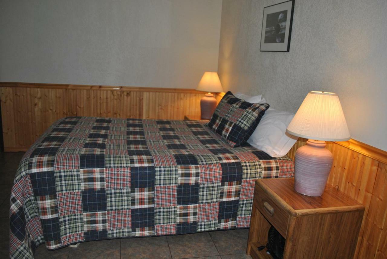Aspen Inn Fort Klamath Exteriér fotografie