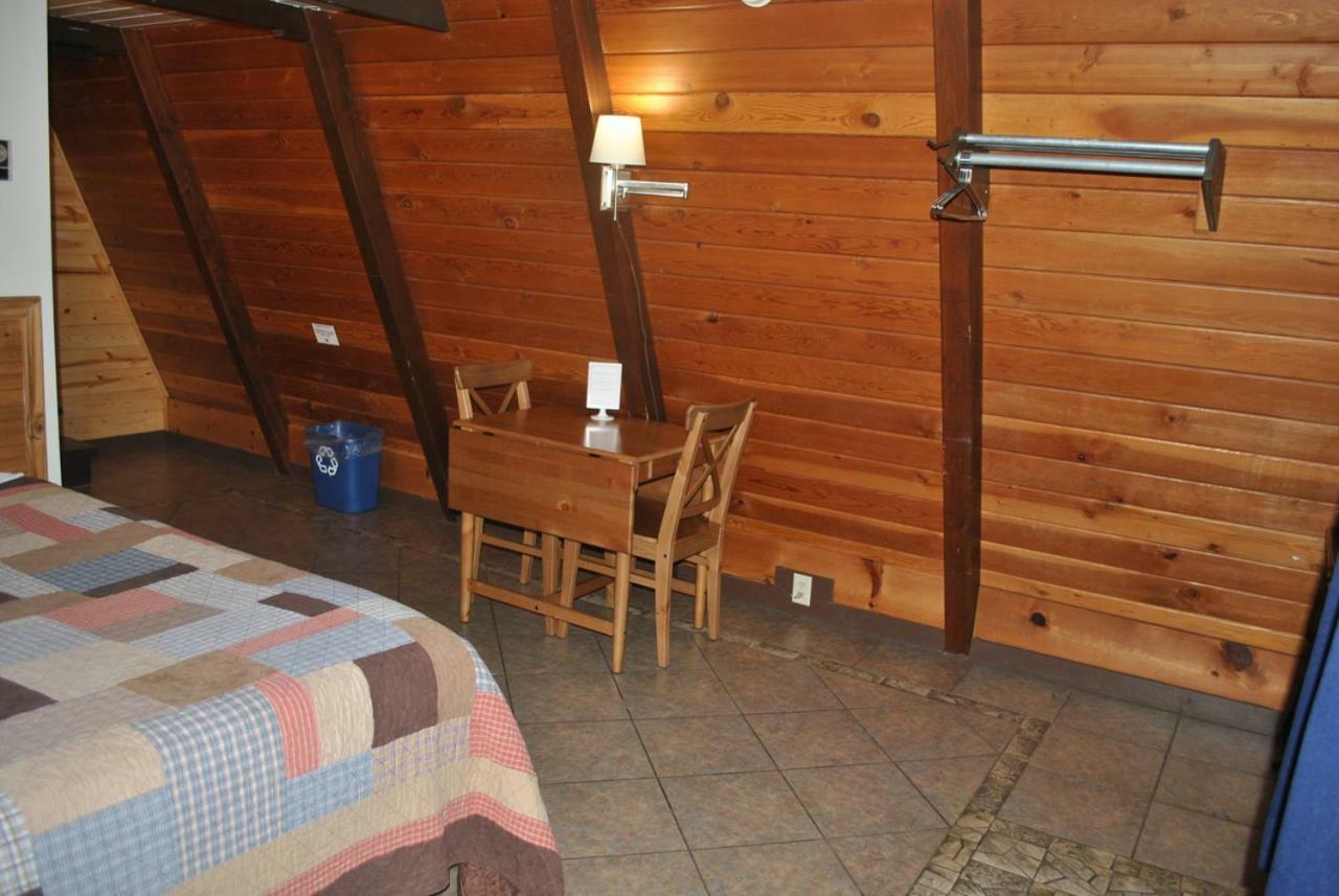 Aspen Inn Fort Klamath Exteriér fotografie