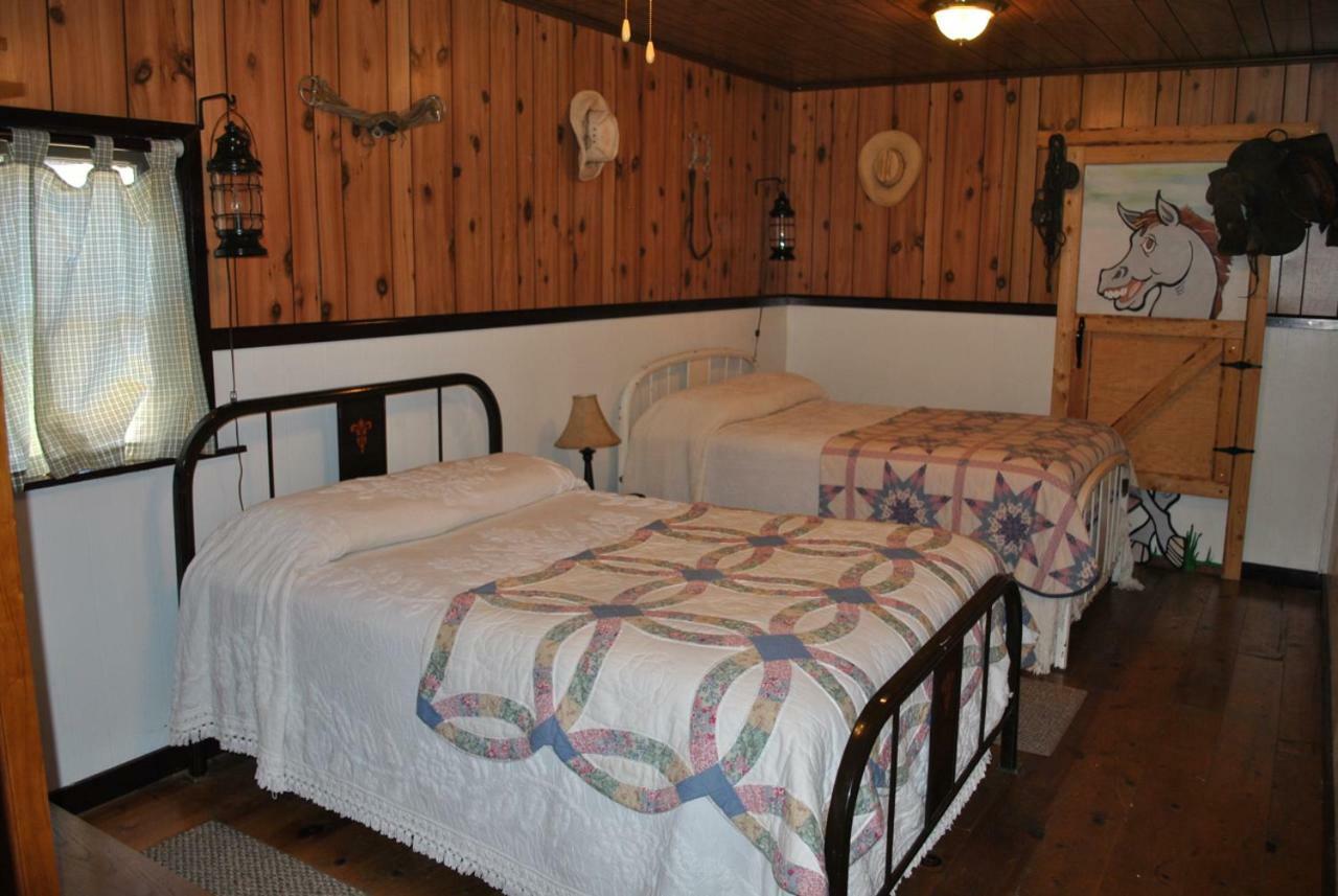 Aspen Inn Fort Klamath Exteriér fotografie