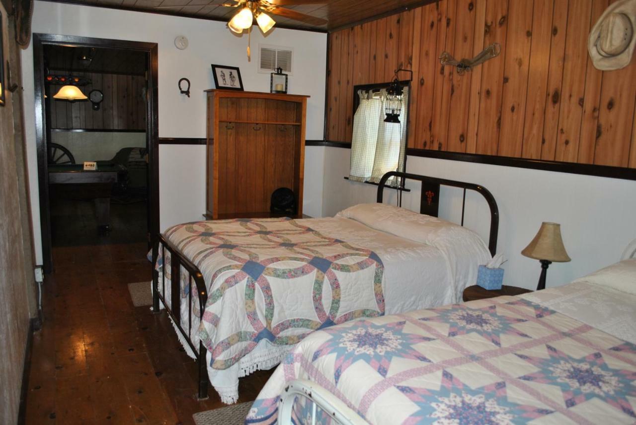 Aspen Inn Fort Klamath Exteriér fotografie